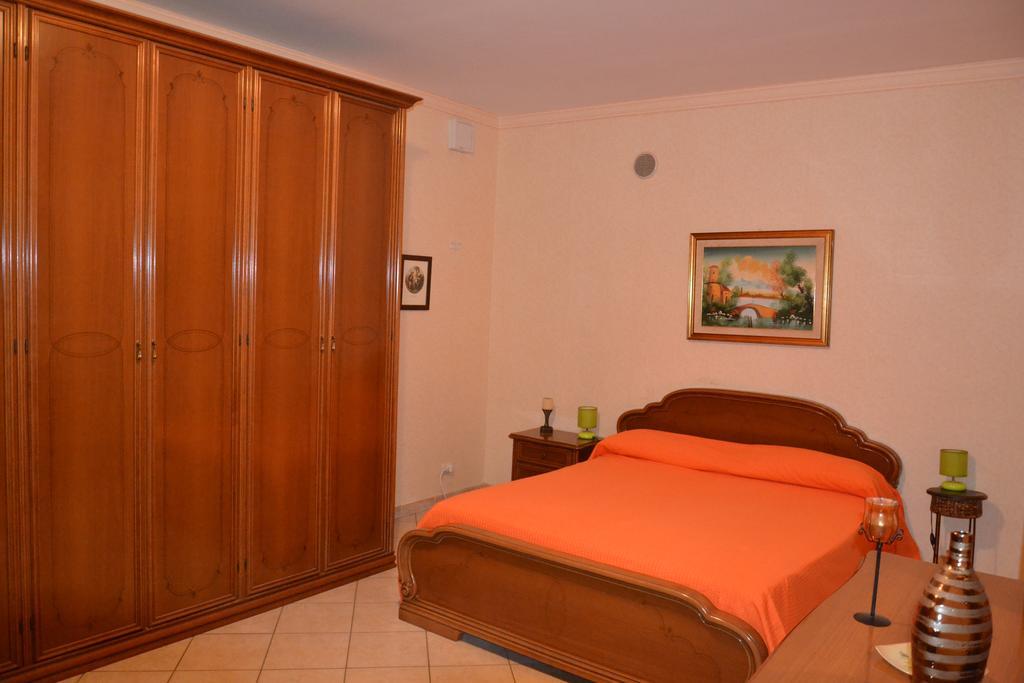 Low Cost La Meridiana Zafferana Etnea Room photo